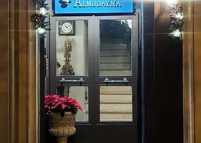 Palacete De La Almudayna